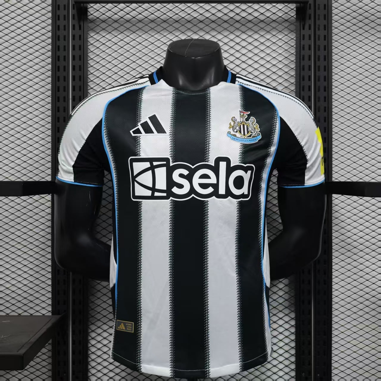Newcastle United 2025/26 home jersey