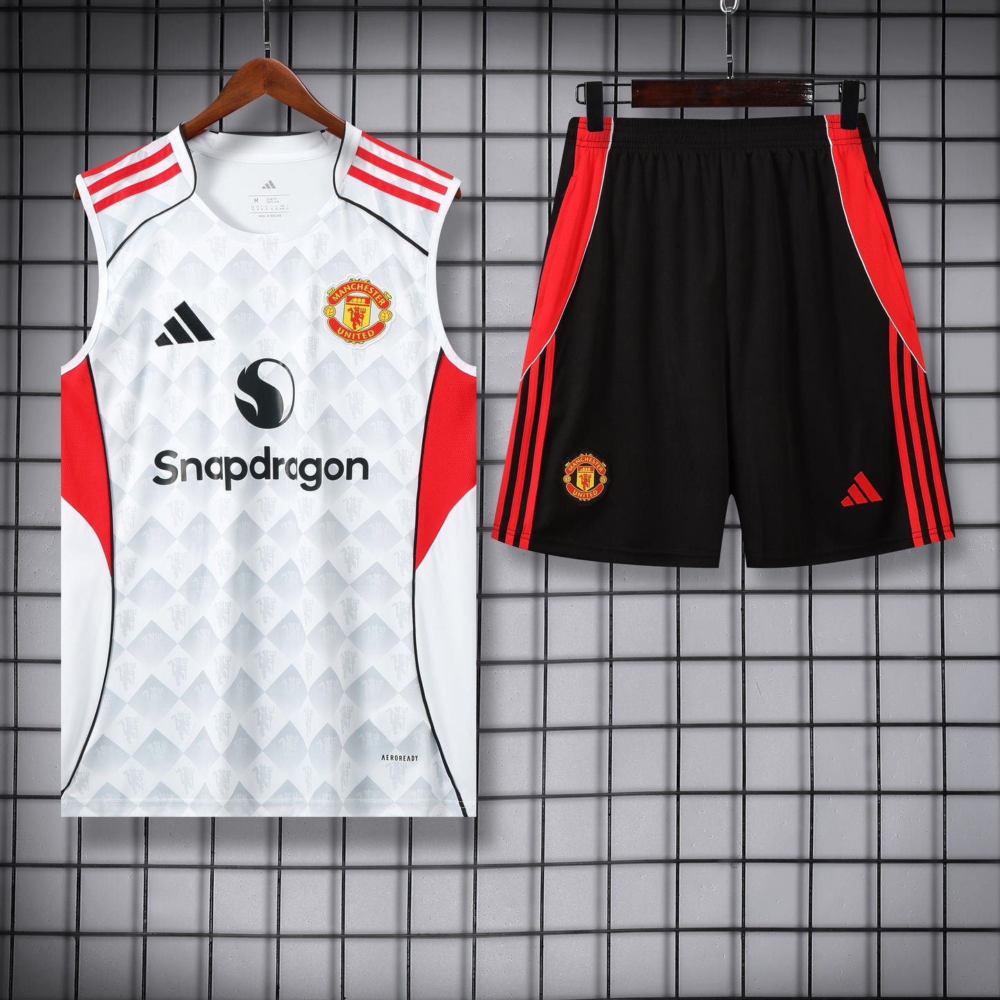 Manchester United training kit 2025-2026
