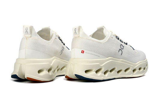 On Cloudsufer Max White