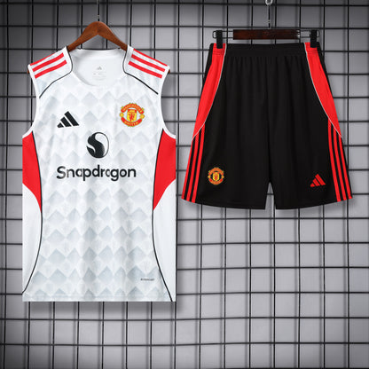 Manchester United training kit 2025-2026