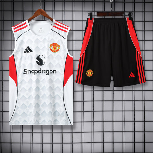 Manchester United training kit 2025-2026