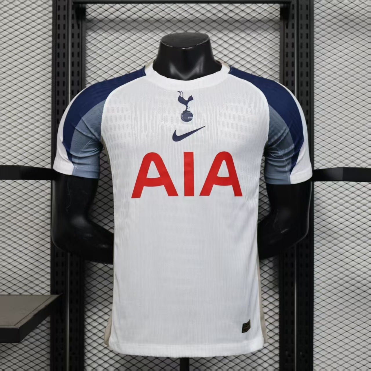 Tottenham Hotspur 2025/26 home jersey