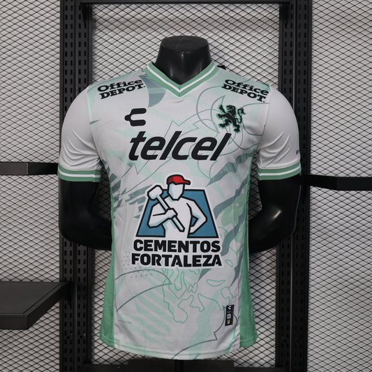 Club León 2025/26 away jersey.