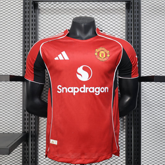 Manchester United 2025/2026 home jersey